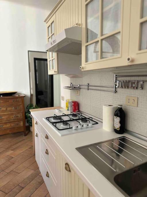 מילאנו Xenia Apartments - Charming Garden Suite In Porta Venezia מראה חיצוני תמונה